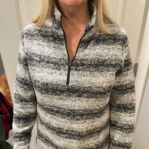 Land’s End Gray Zip Pullover Excellent Condition